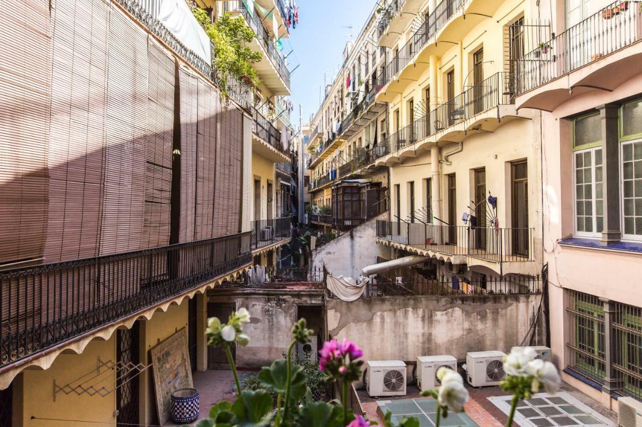 El Born Guest House By Casa Consell Barcelona Exterior photo